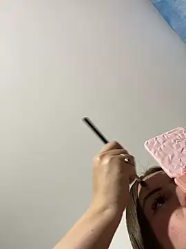 Snapshot of cheryl_cc chatting on February 12, 2026, 11:48 pm cheryl cc online show from February 12, 2026, 11:48 pm