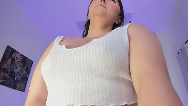 Kathia Morelli online show from April 10, 2026, 11:39 am