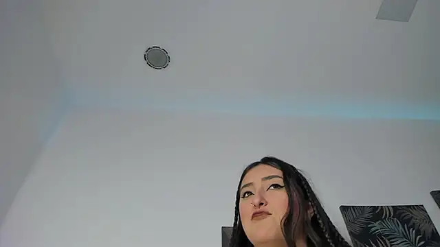 Kathia Morelli online show from November 25, 2025, 11:43 am