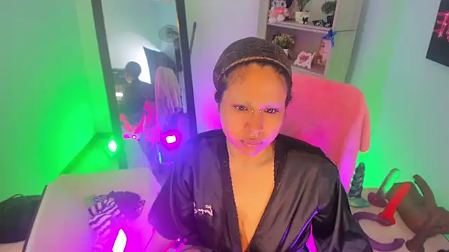 kuromi69 online show from May 31, 2026, 4:18 am