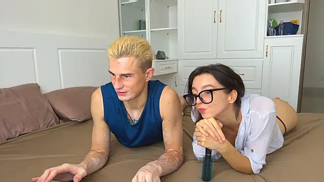 Morning Stars online show from December 14, 2025, 3:02 am