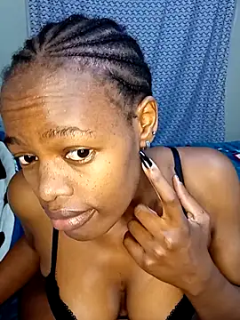 Snapshot of Sweatie_babies chatting on March 3, 2026, 5:53 pm Sweatie babies online show from March 3, 2026, 5:53 pm