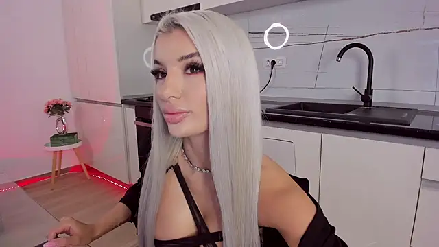 CelyneMay online show from October 12, 2025, 3:24 pm