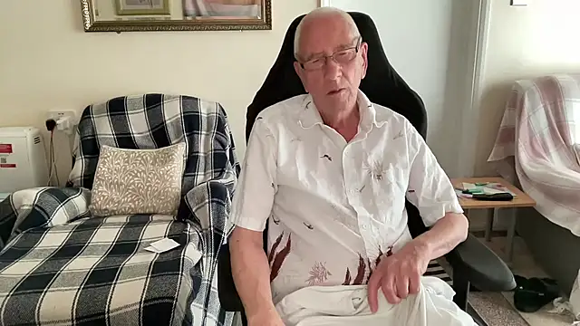 cutaboverest online show from July 7, 2026, 7:28 pm