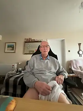 cutaboverest online show from February 19, 2026, 4:26 pm