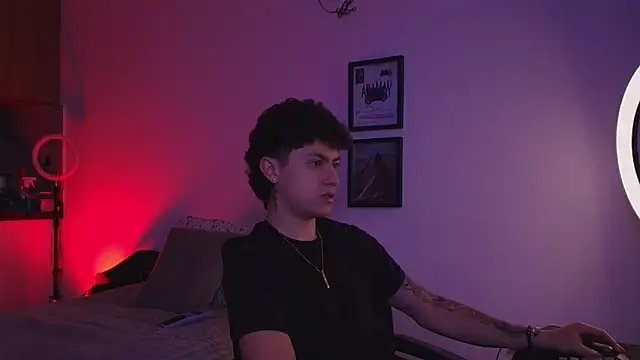 Ares Dickson online show from September 9, 2025, 6:45 am