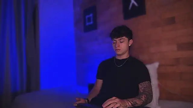 Ares Dickson online show from March 11, 2025, 9:56 am