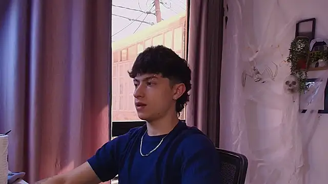 Ares Dickson online show from October 9, 2025, 7:14 pm