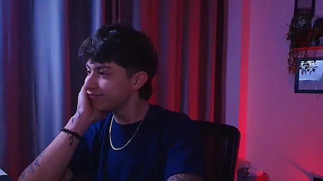 Ares Dickson online show from October 15, 2025, 5:06 am