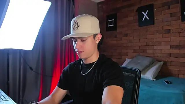 Ares Dickson online show from February 11, 2025, 5:05 am