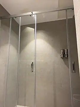 dedewr online show from November 11, 2025, 7:41 pm