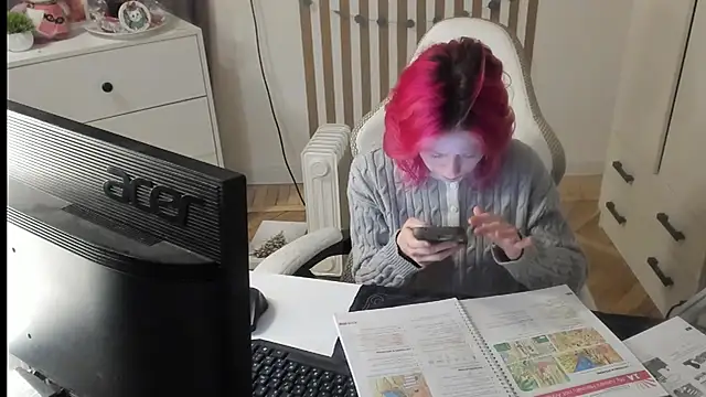 Silly  Milly online show from February 5, 2026, 2:57 pm