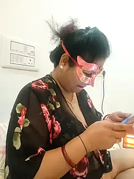 BBW HOT COUPLE online show from January 13, 2025, 7:43 am