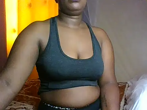 Missshelo online show from December 21, 2025, 5:42 am