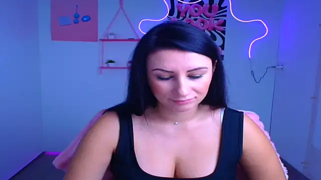 Loren Moa online show from October 20, 2025, 11:55 am