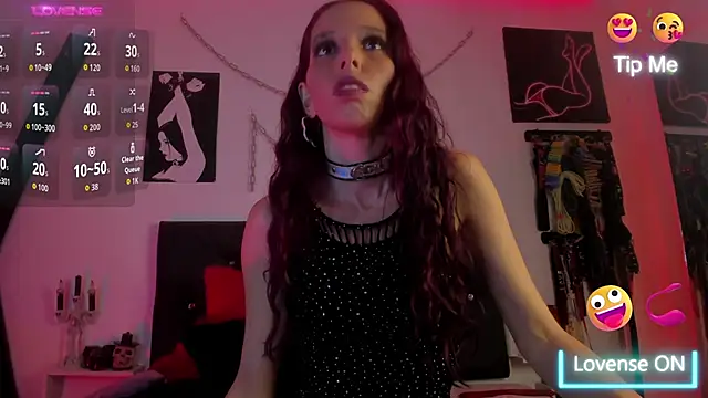 Little Naughtty online show from September 18, 2025, 2:42 pm