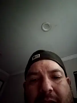 valleyoneofakind online show from October 27, 2025, 11:44 am