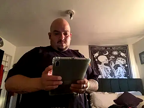 valleyoneofakind online show from December 2, 2024, 12:26 am