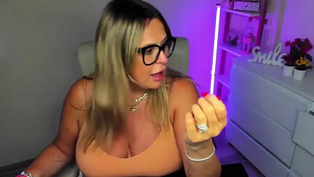 teaseDiana online show from March 13, 2025, 9:54 am