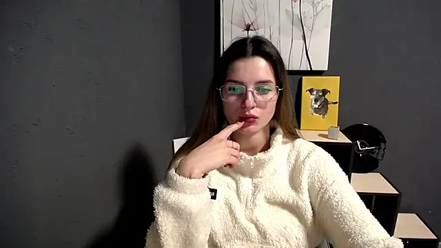 lady olivia  online show from February 4, 2026, 1:50 pm