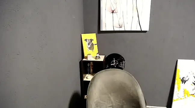 lady olivia  online show from February 26, 2025, 4:38 pm