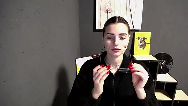 lady olivia  online show from March 31, 2026, 4:31 pm