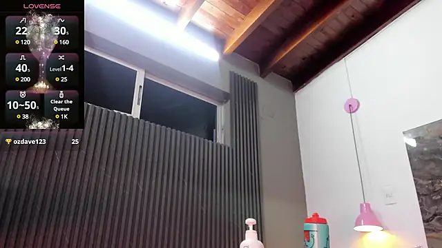 Alisson zambrano online show from March 19, 2025, 11:03 pm