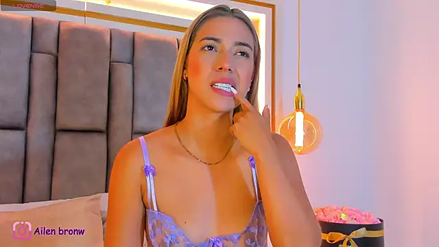 Snapshot of elianabrown chatting on February 13, 2026, 12:32 am elianabrown online show from February 13, 2026, 12:32 am