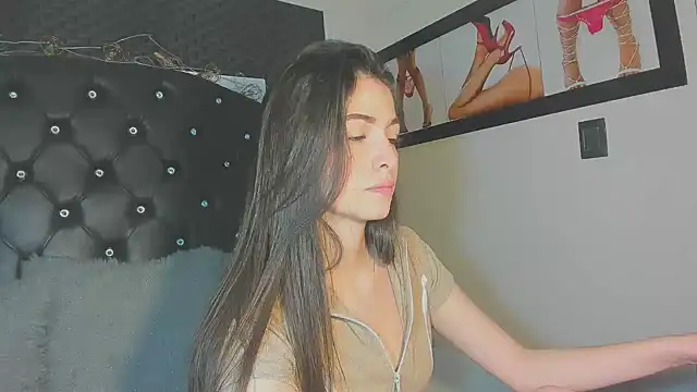 diana queen  online show from March 26, 2026, 1:37 am