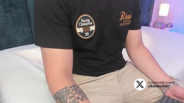 Snapshot of kataleyandliam chatting on February 22, 2025, 7:36 pm kataleyandliam online show from February 22, 2025, 7:36 pm