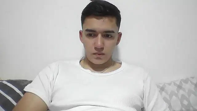 Snapshot of Estebitan_vm chatting on November 13, 2025, 3:54 am Estebitan vm online show from November 13, 2025, 3:54 am