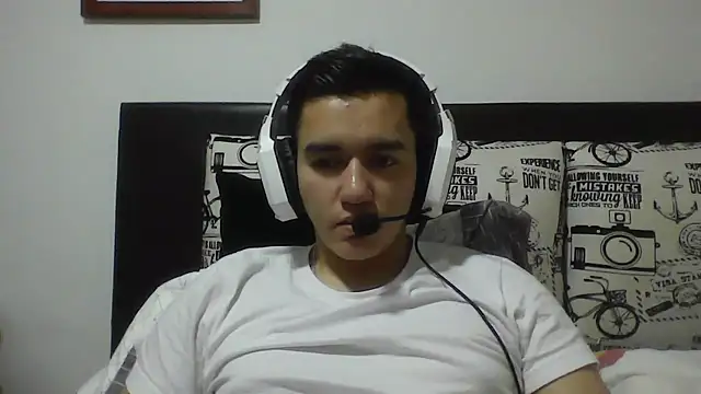 Estebitan vm online show from February 21, 2026, 4:58 am