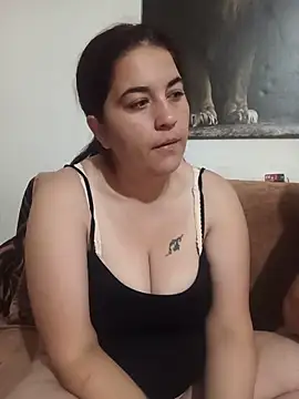 yzabell18 online show from May 16, 2026, 1:37 am