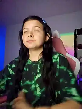 azumiichan online show from February 26, 2025, 3:57 am