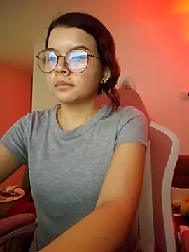 azumiichan online show from November 19, 2025, 12:21 am