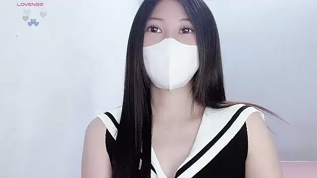 tanhxiu online show from December 16, 2025, 3:16 pm