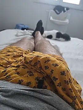 tibi2003 10 online show from December 16, 2025, 11:36 am