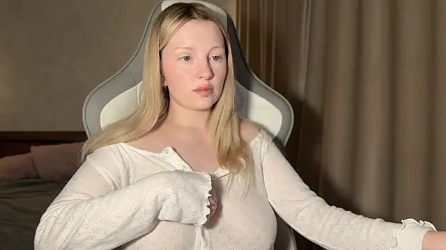 x ivy x online show from October 30, 2025, 5:43 pm