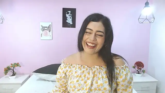 adaraacox online show from February 28, 2025, 4:31 pm