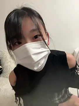 Snapshot of -Rinka- chatting on March 4, 2025, 1:06 pm -Rinka- online show from March 4, 2025, 1:06 pm