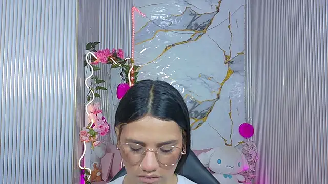 Chiara tay online show from June 9, 2026, 7:26 pm