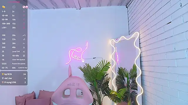 Chiara tay online show from March 10, 2025, 7:11 am