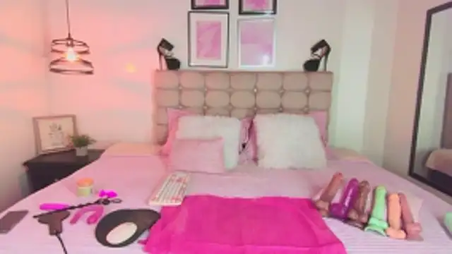 noa  01 online show from November 26, 2025, 2:06 pm