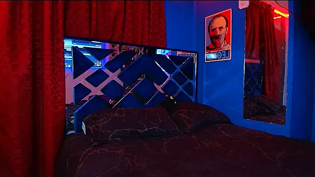 Luke Howland online show from October 31, 2025, 1:57 am