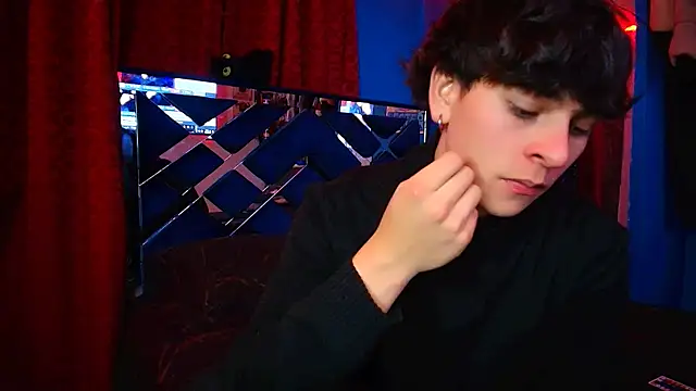 Luke Howland online show from November 7, 2025, 12:59 am