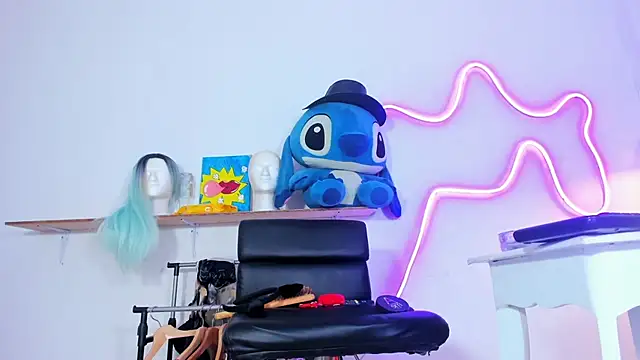 mistres sammy online show from November 13, 2025, 8:35 pm