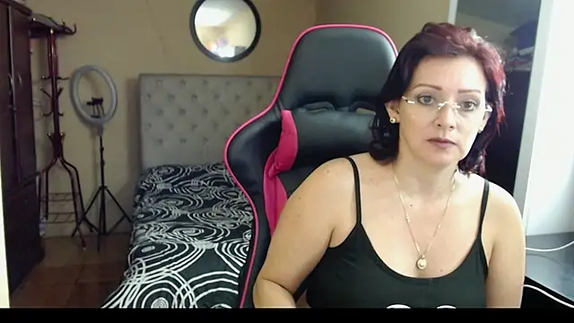 Carol Scottt online show from March 6, 2025, 10:20 am