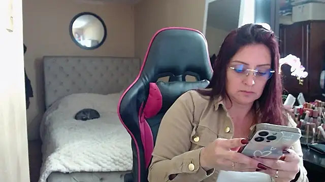 Carol Scottt online show from July 12, 2026, 12:11 am