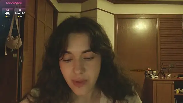 Snapshot of sadetuiningaa chatting on March 19, 2025, 5:50 pm sadetuiningaa online show from March 19, 2025, 5:50 pm