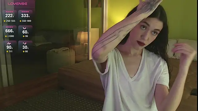 Snapshot of sadetuiningaa chatting on September 22, 2025, 12:38 am sadetuiningaa online show from September 22, 2025, 12:38 am